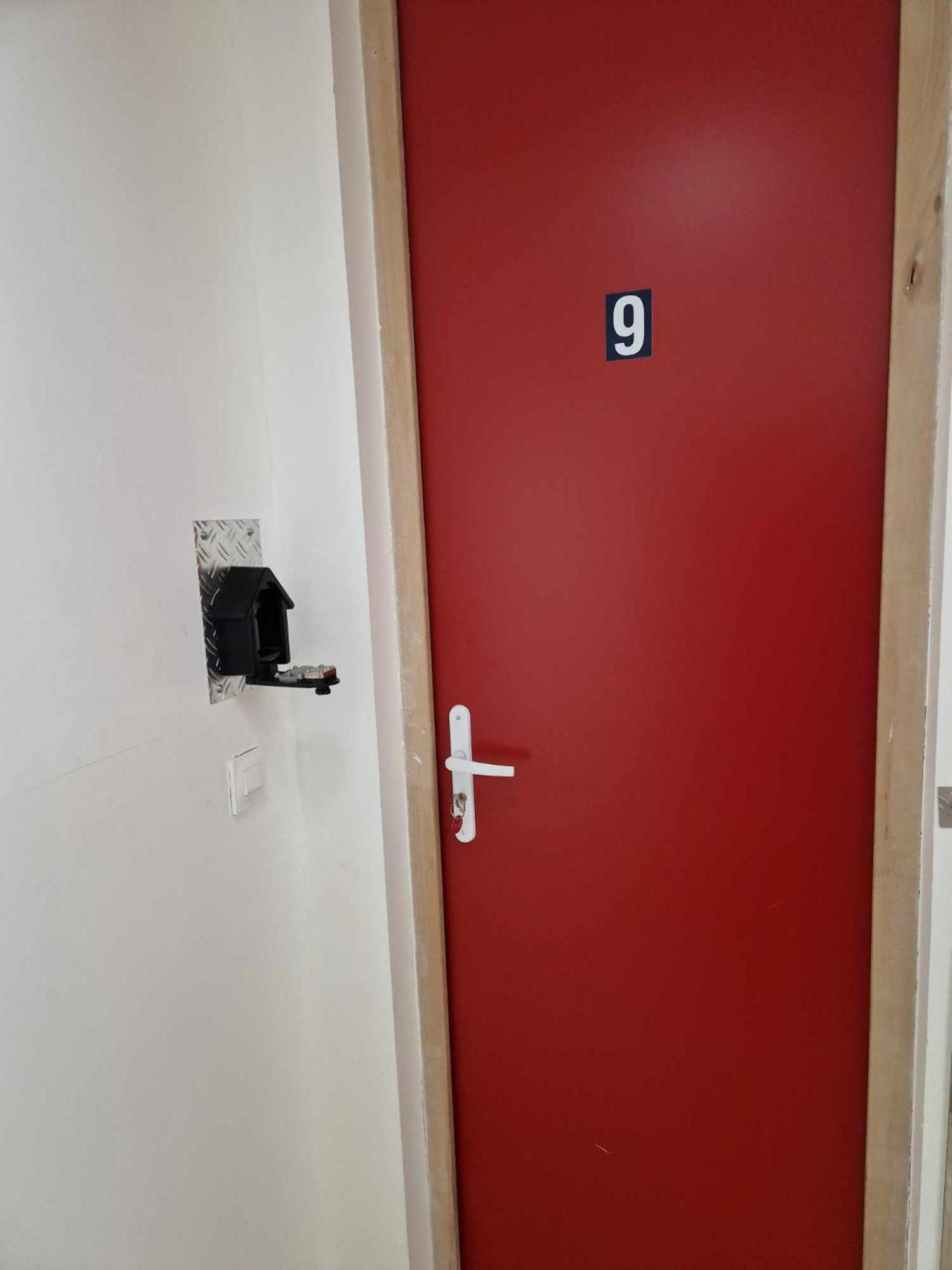 09 - Joli Studio Avec 2 Lits, Logement Tout Equipe Pour 1, 2 Ou 3 Personnes Maximum, Vue Sur Parc Arbore, Parking Privatif Gratuit, Grand Fourgon Possible, Tout Le Linge De Maison Est Fourni Razac-sur-lʼIsle Buitenkant foto