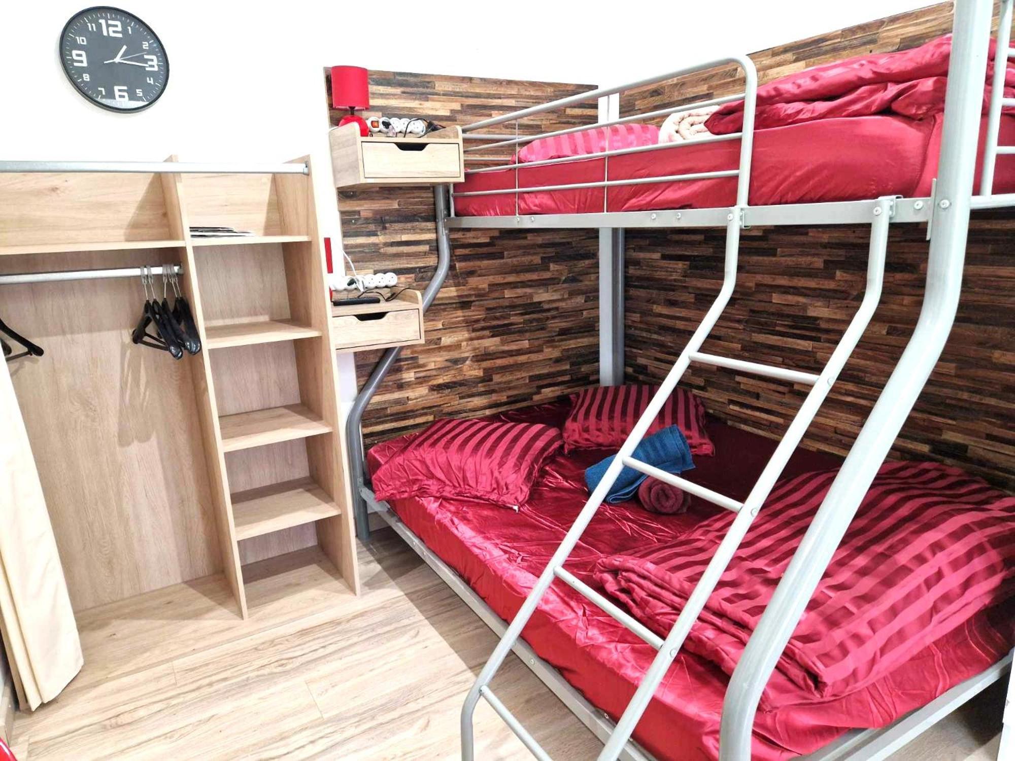 09 - Joli Studio Avec 2 Lits, Logement Tout Equipe Pour 1, 2 Ou 3 Personnes Maximum, Vue Sur Parc Arbore, Parking Privatif Gratuit, Grand Fourgon Possible, Tout Le Linge De Maison Est Fourni Razac-sur-lʼIsle Buitenkant foto
