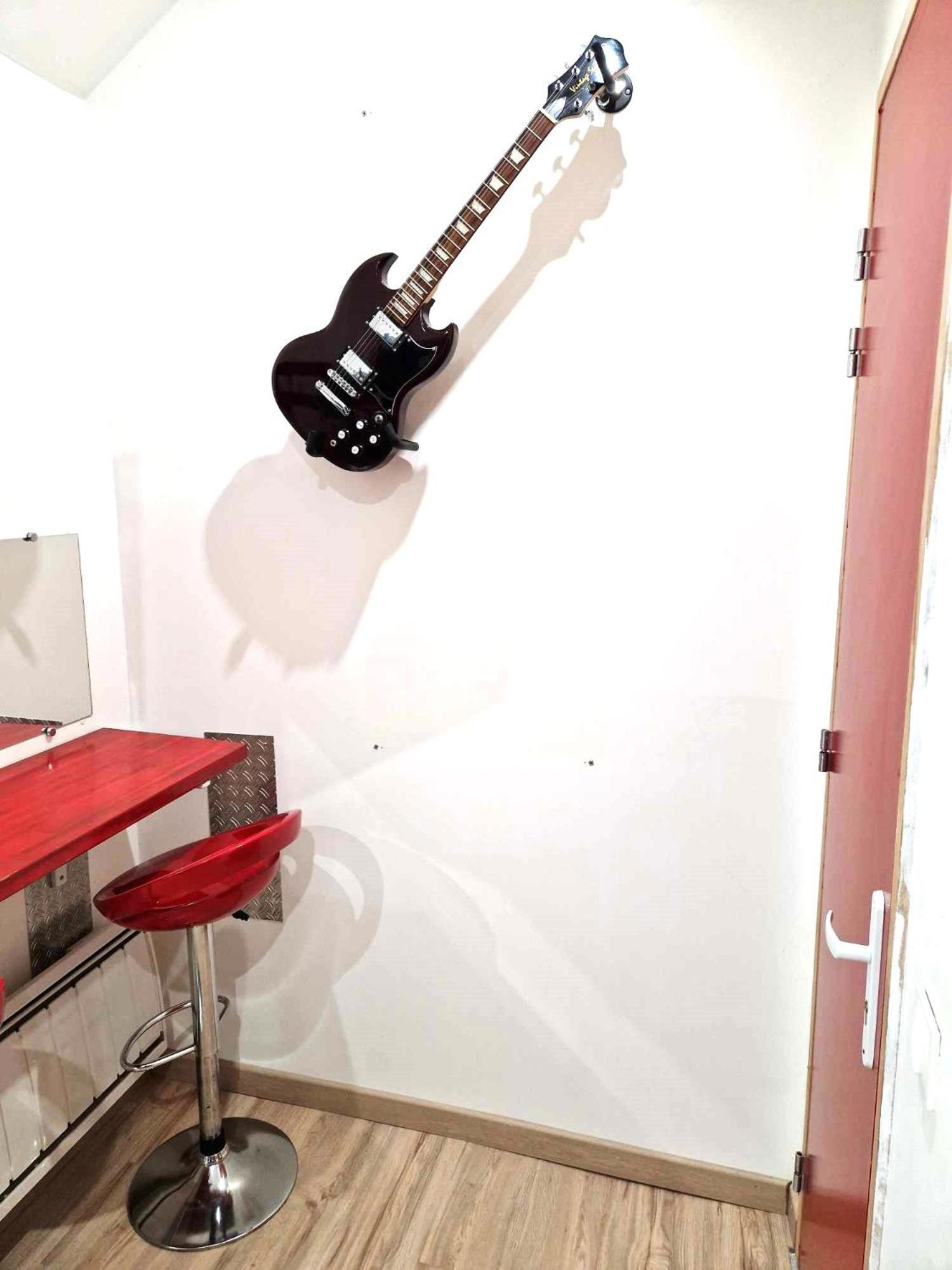 09 - Joli Studio Avec 2 Lits, Logement Tout Equipe Pour 1, 2 Ou 3 Personnes Maximum, Vue Sur Parc Arbore, Parking Privatif Gratuit, Grand Fourgon Possible, Tout Le Linge De Maison Est Fourni Razac-sur-lʼIsle Buitenkant foto